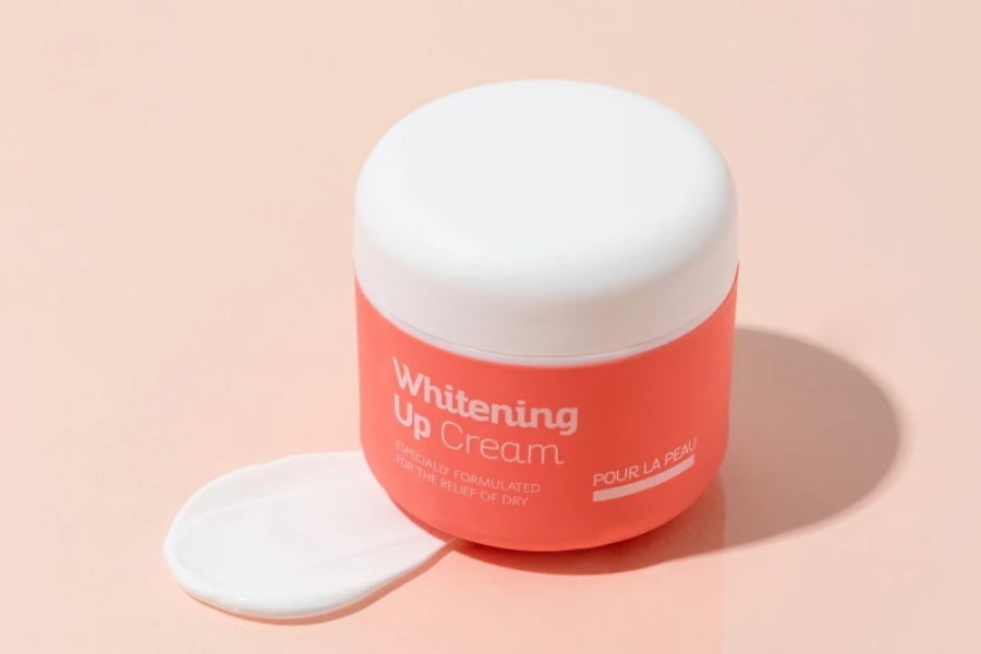 Kem dưỡng trắng nâng tông Pour La Peau Whitening Up Cream 50ml