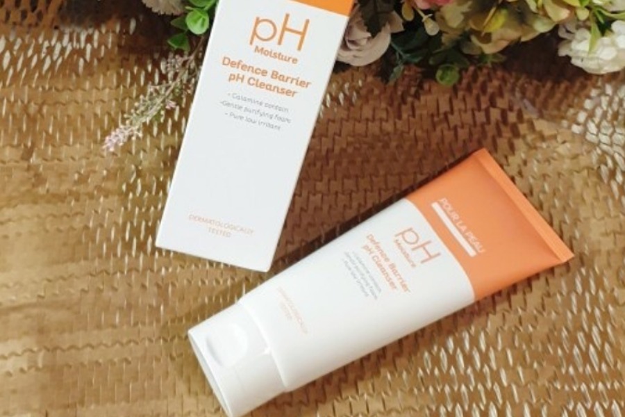 Sữa rửa mặt Pour La Peau Defence Barrier PH Cleanser 120ml