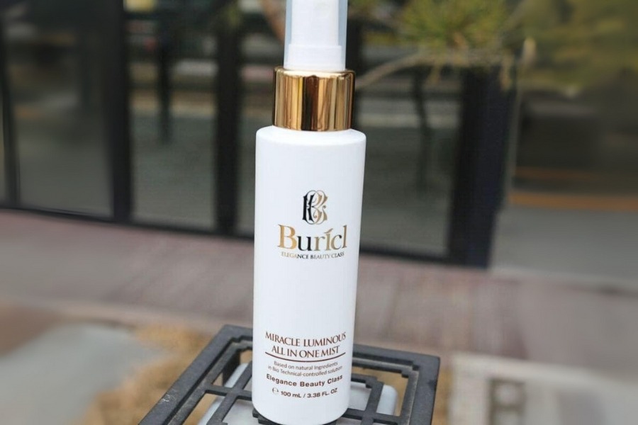 Xịt khoáng dưỡng da Buricl Miracle Luminous All in One Mist 100ml