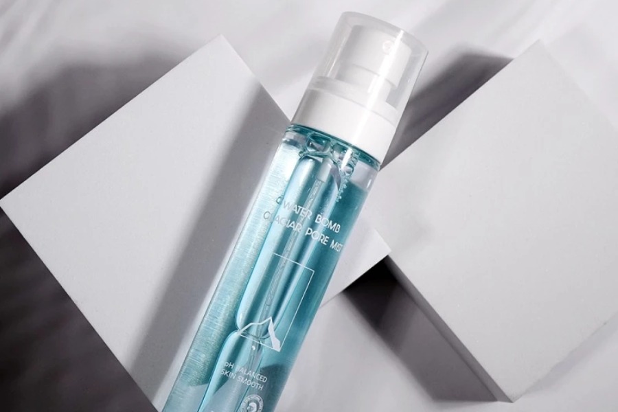 Xịt khoáng dưỡng ẩm Rokkiss Water Bomb Glaciar Pore Mist 100ml