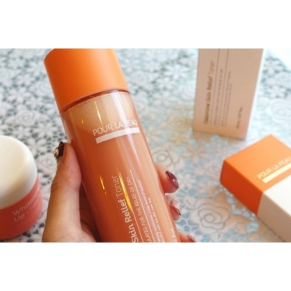 Nước hoa hồng cấp ẩm Pour La Peau Calamine Skin Relief Toner 150ml