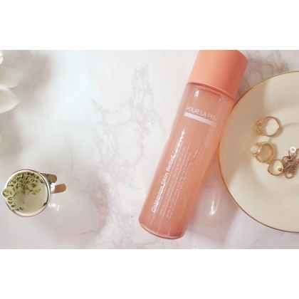 Nước hoa hồng cấp ẩm Pour La Peau Calamine Skin Relief Toner 150ml