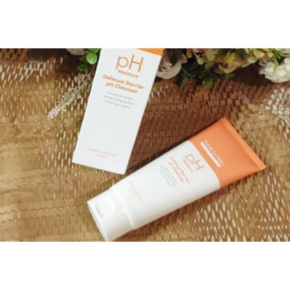 Sữa rửa mặt Pour La Peau Defence Barrier PH Cleanser 120ml