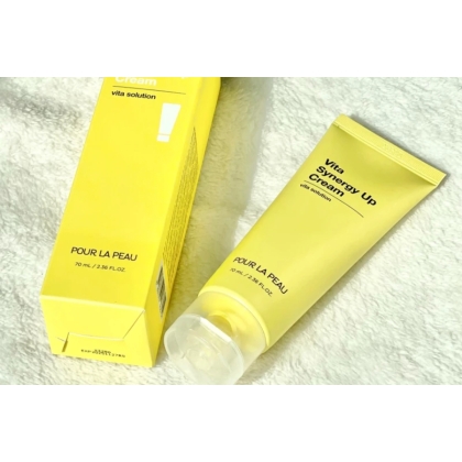 Bộ dưỡng trắng chứa vitamin C Pour La Peau Vita Synergy Up 3 items