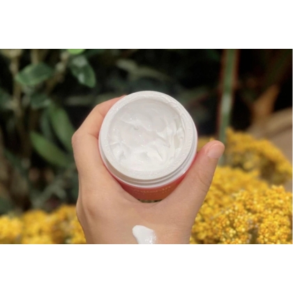 Bộ tinh chất dưỡng trắng và kem dưỡng nâng tông da Pour La Peau Whiteniing Up 2 Items