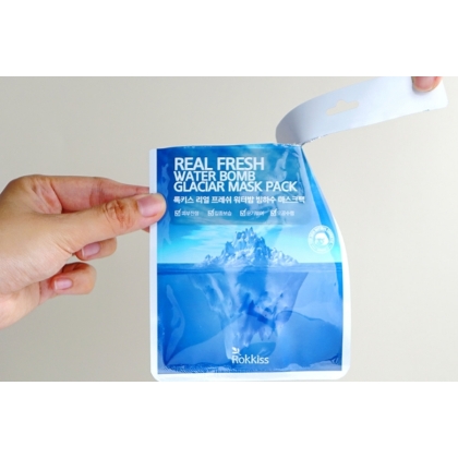 Mặt nạ đường ẩm Rokkiss Real Fresh Water Bomb Glaciar Mask Pack 223g